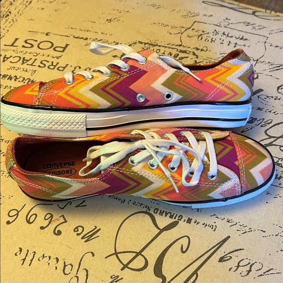 Converse x Missoni Chuck Taylor Sneakers Multicolored Zigzag Pattern NWOT - Picture 8 of 15